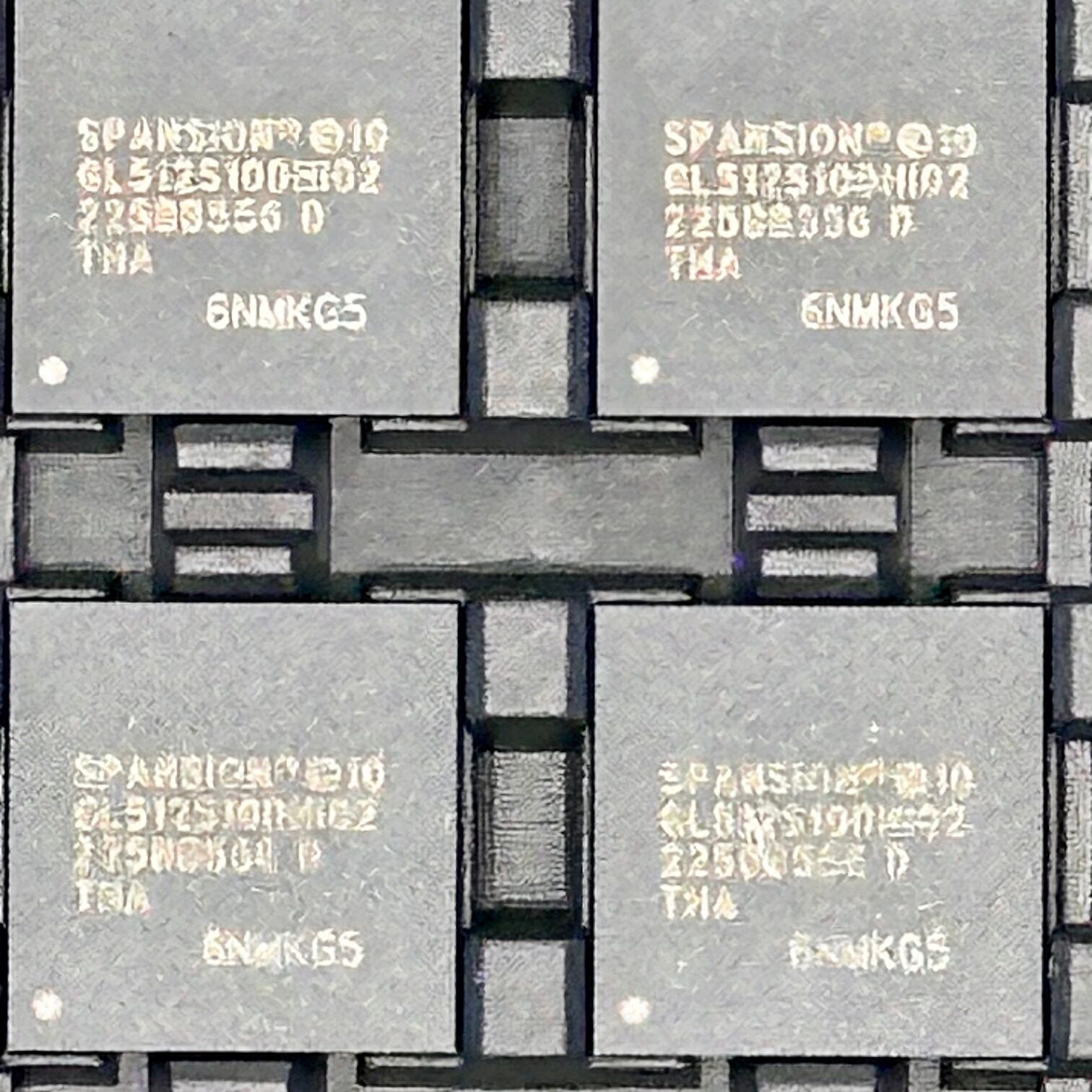 S29GL512S10DHI020 - Image 2